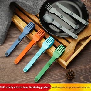 Ensemble de <span class=keywords><strong>couverts</strong></span> de camping de pique-nique de voyage durables avec couteau <span class=keywords><strong>à</strong></span> steak cuillère <span class=keywords><strong>à</strong></span> soupe fourchette <span class=keywords><strong>à</strong></span> <span class=keywords><strong>salade</strong></span> 3 pièces ensemble de <span class=keywords><strong>couverts</strong></span> en aluminium magnétique - Product Image 2