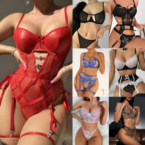 Venta al por mayor de fábrica: Conjunto de lencería de cuero transparente sin costuras para mujer, sujetador deportivo sexy de talla grande <span class=keywords><strong>Shein</strong></span>. - Product Image 1