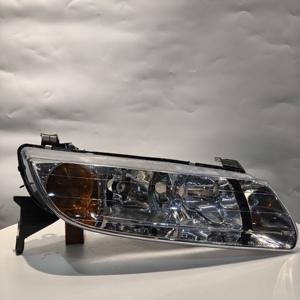 Autolamp Drl pour phare Saturn Lseries 00-02 avec réflecteur ambre GM2502200/GM2503200 - Product Image 1