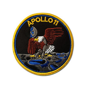 Patch spatial brodé en PVC caoutchouté NASA à thermocoller/coudre pour vêtements, sacs et chapeaux - Product Image 3