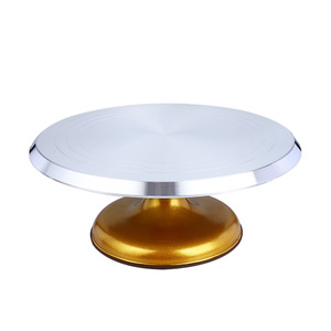 แท่นหมุนเค้กโลหะคุณภาพสูงสำหรับเชฟมืออาชีพ พร้อมลูกปืนหมุนลื่นและชุดอุปกรณ์ปาดครีม - Product Image 6