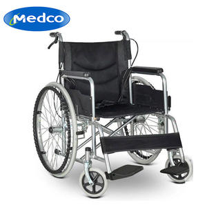 รถเข็นวีลแชร์แบบแมนนวล Mkrm สีดำ น้ำหนักเบา 15 กก. ผลิตจากเหล็กกล้าคาร์บอน สำหรับผู้สูงอายุและผู้พิการ อุปกรณ์ช่วยเคลื่อนที่แบบพกพา - Product Image 3