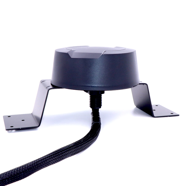 LTE /WIFI  4 in 1 MIMO Outdoor Combination Antennas High Waterproof IP68 Combo Antennas with Metal Bracket Manufacturer