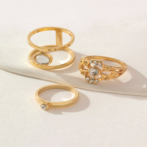 Ensemble de trois bagues à la mode en alliage d'or, bagues ouvertes avec incrustation de cristal, bijoux cadeaux pour femmes - Product Image 1