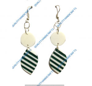 Boucles d'oreilles pendantes en acrylique et résine, style classique unisexe, nouvelle collection, design tendance, idéal pour un anniversaire - Product Image 4