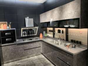 Armoire de cuisine haut de gamme de luxe avec armoires murales Armoire de cuisine en acier inoxydable haute brillance imperméable avec évier et cuisinière - Product Image 2