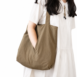 Nouveau Sac Fourre-tout en Nylon Style Japonais 2026 pour Femme, Sac à Bandoulière Décontracté Ultra Léger Grande Capacité pour le Shopping - Product Image 1