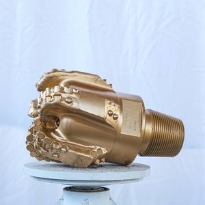 Broca <span class=keywords><strong>API</strong></span> <span class=keywords><strong>Bit</strong></span> 8 1/2\" 216 mm com 5 Lâminas <span class=keywords><strong>PDC</strong></span>, Corpo Matricial e Cabeça de Diamante para Perfuração de Alto Desempenho - Product Image 3