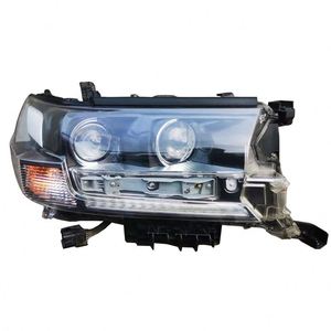 Faro Delantero LED con Tinte Negro para Land Cruiser LC200, 2016-2021, Original de Japón, Usado, de Segunda Mano - Product Image 1