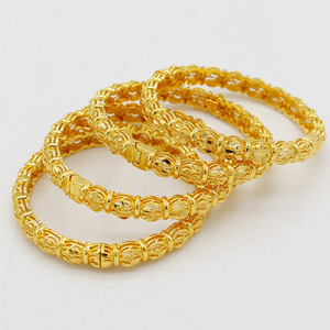 Hot Sale Dubai Arabic Filled Gold Bracelets <strong>Copper</strong> <strong>Bangles</strong> Fashion Jewelry Chunky 24K Gold Plated <strong>Bangles</strong> for Women - Product Image 2