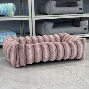 ที่นอนสัตว์เลี้ยงขนฟูรูปทรงสี่เหลี่ยมผืนผ้า นุ่มสบายสำหรับแมวและสุนัข - Product Image 1