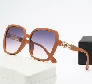 เคสแว่นตาผู้หญิงลายการ์ตูนคุณภาพสูงกรอบสี่เหลี่ยมประดับเพชรหรูหราน้ำหนักเบาทนทานขอบทุกด้านแฟชั่นใหม่ - Product Image 3