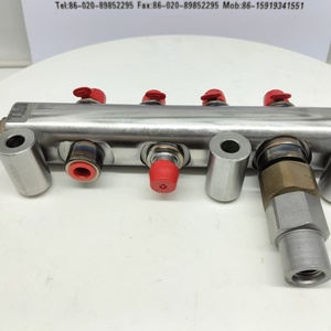 Rail de carburant moteur C6.4 d'origine 4383416 pour excavatrice E320B E320D - Product Image 3