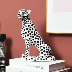 Quoowiit Modern Spotted Panther Resin Leopard Statue Animal Sculpture Luxury Home Decoration Office Accessories for Desk