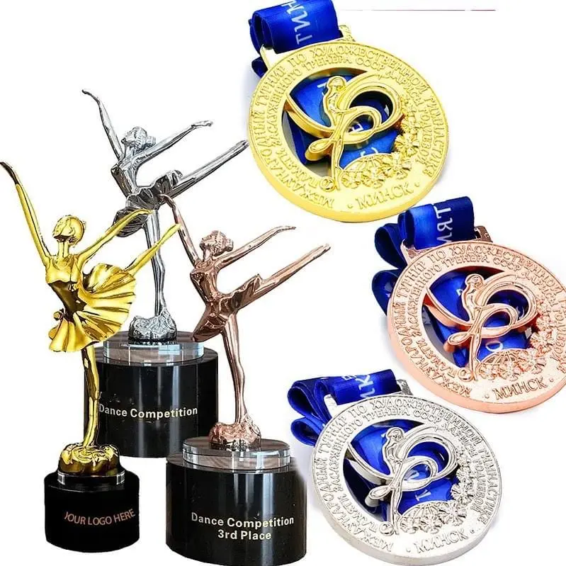 Medalla de maratón deportiva 3D de Metal personalizada para recuerdo Medalla de pines personalizados de Metal de aleación de Zinc de oro, plata y bronce