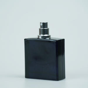 Flacon en verre à baïonnette carré, noir brillant, pour <span class=keywords><strong>parfum</strong></span>, vaporisateur fin, rechargeable, portable, <span class=keywords><strong>de</strong></span> haute qualité, pour <span class=keywords><strong>eau</strong></span> <span class=keywords><strong>de</strong></span> maquillage - Product Image 2