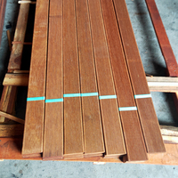 Bois de Merbau indonésien (variétés africaines/américaines) pour terrasses extérieures, rampes et clôtures, bois massif traité durable.