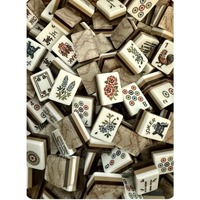 Mini Mahjong Américain de Voyage 160 Pièces, Compact avec Tapis Fin, Supports Pliables, Pions, Dés et Boîte Cadeau