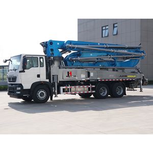 Pompe à béton montée sur camion JIUHE, marque chinoise, neuve, moteur diesel, 38 m, à vendre - Product Image 2