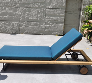 Tumbona Plegable Portátil Moderna de Madera de Teca para Exteriores con Cojín y Ruedas para Resort, Villa, Parque, Hotel, Playa, <span class=keywords><strong>Piscina</strong></span> - Product Image 2