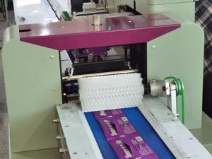 Automatic Napkin Wet <strong>Wipes</strong> Tissue Paper Towel Soft Tissue Paper Packing Machine Packing and Labeling Machine - Product Image 4