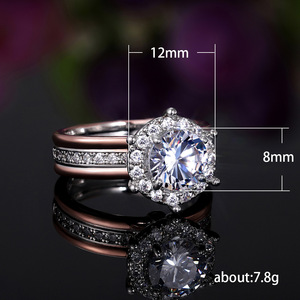 Anello con Design Geometrico Bicolore, Anello Classico da Donna - Product Image 4