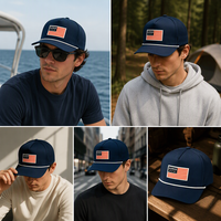 Fabricant de casquettes OEM personnalisées avec patchs en tissu et cordons, incluant casquettes de golf haute performance à 5 panneaux et casquettes de baseball avec patchs en caoutchouc et cordons