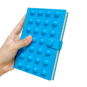 Cahiers lignés 100 feuilles avec couverture en silicone non toxique, cahier à spirale pour la maison, le bureau, l'écriture et la relaxation - Product Image 3