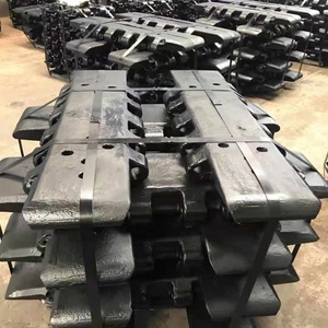 Pattini per cingoli in acciaio fuso ad alta resistenza per gru cingolate Manitowoc 4600S Custom Lattice Boom - Product Image 1