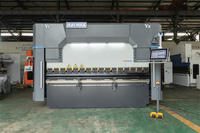 Prensa Plegadora Hidráulica CNC Multifuncional de Diseño Moderno RAYMAX para Plegado de Metal y Acero