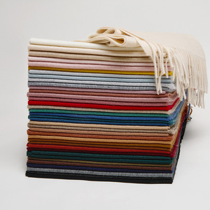 Écharpe longue d'hiver unie en cachemire 100% de la <span class=keywords><strong>Mongolie</strong></span> intérieure, couleur rouge, unisexe, chaude et luxueuse, en stock, vente chaude en usine - Product Image 2