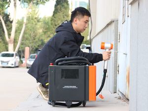 Nettoyeur laser à impulsions portatif <span class=keywords><strong>Rayman</strong></span> 200W/300W pour surfaces en acier inoxydable et en métal - Élimination de la rouille et nettoyage de précision - Product Image 5