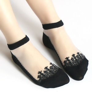 Collants en soie pour femmes, style européen, été 2026, respirants, tricotés, longueur cheville, shorts en dentelle antidérapants avec logo en cristal sur le corps - Product Image 6