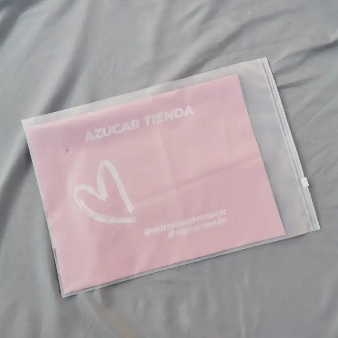 Экологичная Упаковка на молнии для одежды, матовый пластиковый пакет на молнии, полиэтиленовый пакет на молнии с вашим логотипом