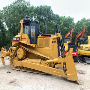 รถดันดินหนอนผีเสื้อของแท้จากญี่ปุ่นโมเดล D4-D7 D8R มือสอง - Product Image 1