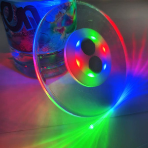<span class=keywords><strong>Dessous</strong></span> de <span class=keywords><strong>verre</strong></span> à LED pour boissons Tasse clignotante Transparente antidérapante <span class=keywords><strong>Dessous</strong></span> de <span class=keywords><strong>verre</strong></span> pour les fêtes Bars Événements Halloween Mariage Club Décoration - Product Image 1