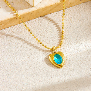 Heart Shape Rhinestone Pendant Necklace Gold Tone Bezel Setting Clavicle Chain Gift Jewelry N3304 - Product Image 1