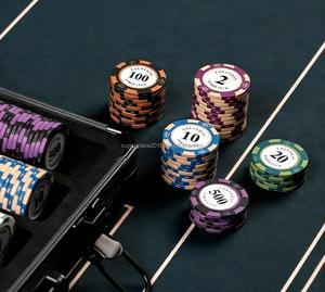 ชิปเซ็ตเกมโป๊กเกอร์คุณภาพสูง 39 มม. เซรามิกเกรดคาสิโน พร้อมโลโก้ OEM EPT WPT เท็กซัส โฮลเอ็ม ดีไซน์ตามสั่ง - Product Image 1