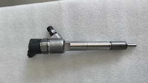 Inyector de Combustible Common Rail de Alta Calidad 0445110310 0305BM0071N, Inyector Diésel para Motor Mahindra Scorpio CRDe - Product Image 3