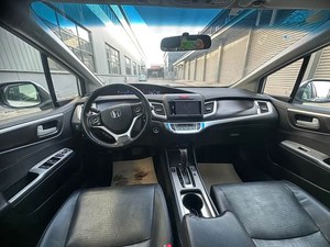Hondaa Jade 1.8L Automatique LHD d'occasion, essence, 5 places, 2014, <span class=keywords><strong>2015</strong></span>, 2016 - Product Image 3