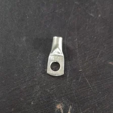 Embouts de câble en cuivre pour câblage électrique, terminaison sécurisée des câbles, connexions électriques, utilisation industrielle, utilisation fiable - Product Image 2