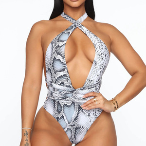 Haute qualité femmes licou coupe haute une pièce <span class=keywords><strong>maillot</strong></span> <span class=keywords><strong>de</strong></span> <span class=keywords><strong>bain</strong></span> dos nu <span class=keywords><strong>string</strong></span> <span class=keywords><strong>grande</strong></span> <span class=keywords><strong>taille</strong></span> Bikini imprimé africain maillots <span class=keywords><strong>de</strong></span> <span class=keywords><strong>bain</strong></span> - Product Image 1