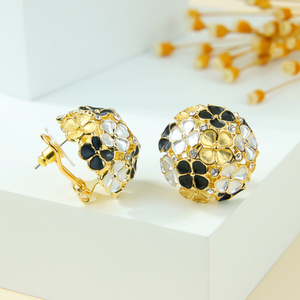 Parure de bijoux ethniques spéciaux en émail noir ovale avec fleurs, couleur or 14 carats, grandes boucles d'oreilles et bagues imposantes, style occidental - Product Image 6