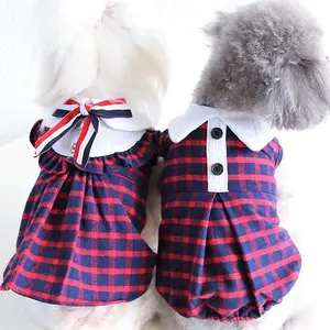 Venta al por mayor de moda pareja de algodón mascota uniforme escolar para perros