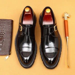 รองเท้าหนังมันวาวระดับไฮเอนด์ซับในหนังวัวของผู้ชายพื้นรองเท้าหนาแบบข้อต่อสามชิ้น - Product Image 2