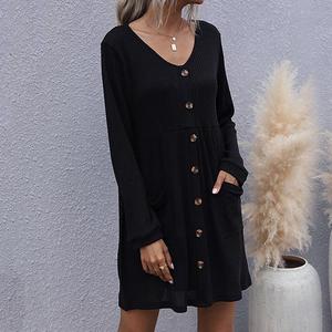 Maßgeschneidertes V-Ausschnitt-Knopfleisten-Skaterkleid Elegantes Frühlings-Casual-Midikleid für Partys Langärmliges Herbst-Damenkleid mit Taschen - Product Image 5