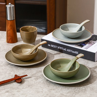 Service de vaisselle en céramique haut de gamme pour hôtel et restaurant, ensembles de vaisselle créatifs en porcelaine peinte à la main, 4 pièces