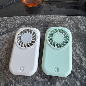 Mini ventilateur portatif X30mini Orange, batterie rechargeable, charge sans fil, ventilateur de poche compact et portable pour étudiants - Product Image 3