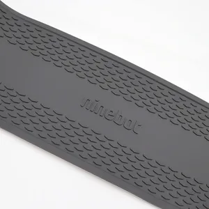 Оригинальная нескользящая резиновая наклейка для ног Ninebot MAX G2 - Product Image 3