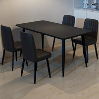 Table à manger en ardoise blanche et noire de style nordique italien avec accents en acier inoxydable pour petites maisons - Design haut de gamme de luxe léger